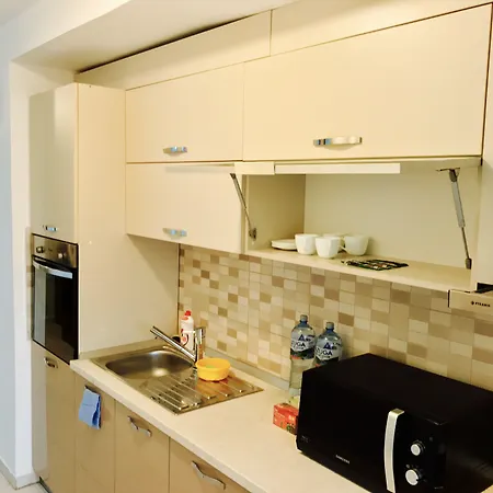 Monaco Grand By Citybookings * Boekarest