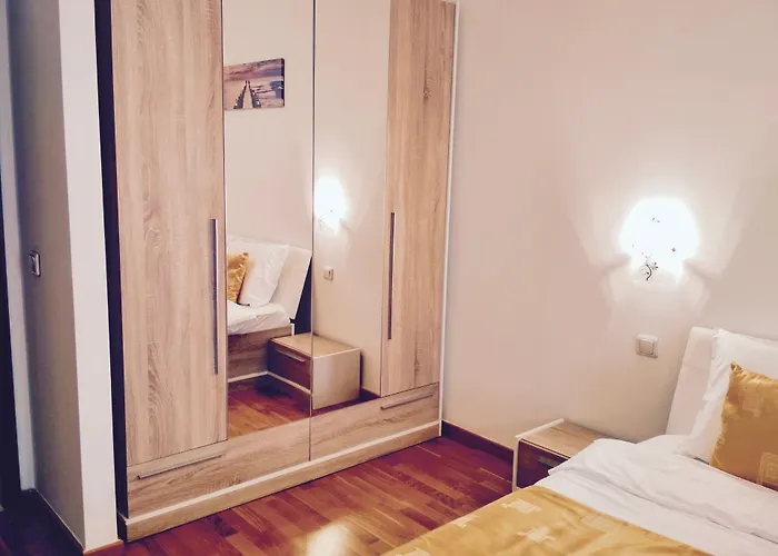 Апартаменти Monaco Grand By Citybookings Бухарест