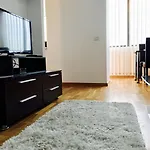 Monaco Grand By Citybookings アパート *