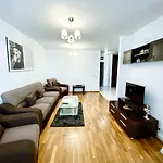 Monaco Grand By Citybookings * ブカレスト