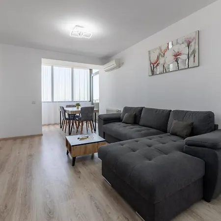 Monaco Grand By Citybookings