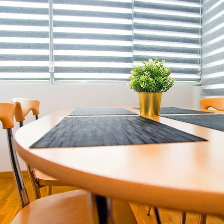 Monaco Grand By Citybookings * Bukarest