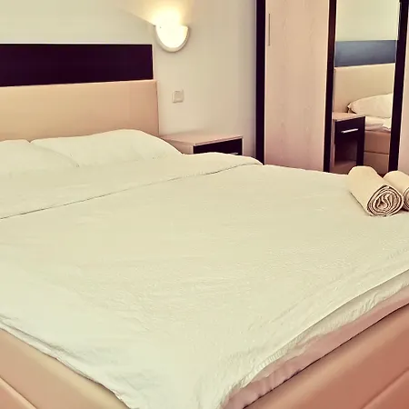 Monaco Grand By Citybookings *