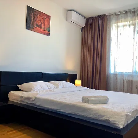 Monaco Grand By Citybookings 아파트 *