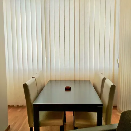 Appartamento Monaco Grand By Citybookings Bucarest