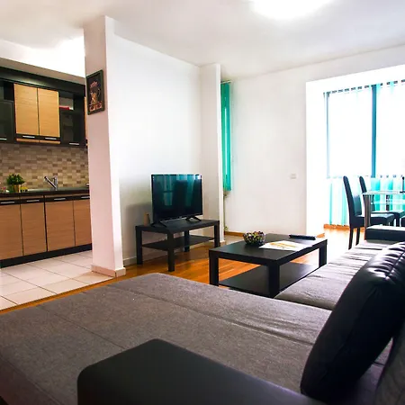 Monaco Grand By Citybookings アパート