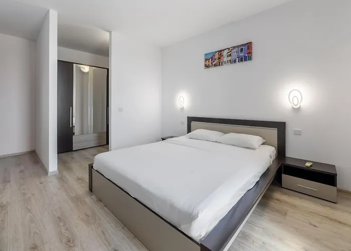 Monaco Grand By Citybookings *