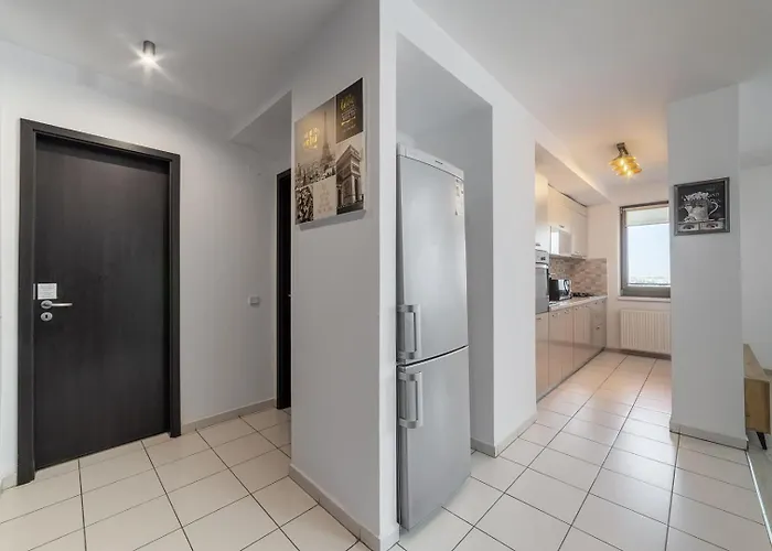 Monaco Grand By Citybookings Бухарест