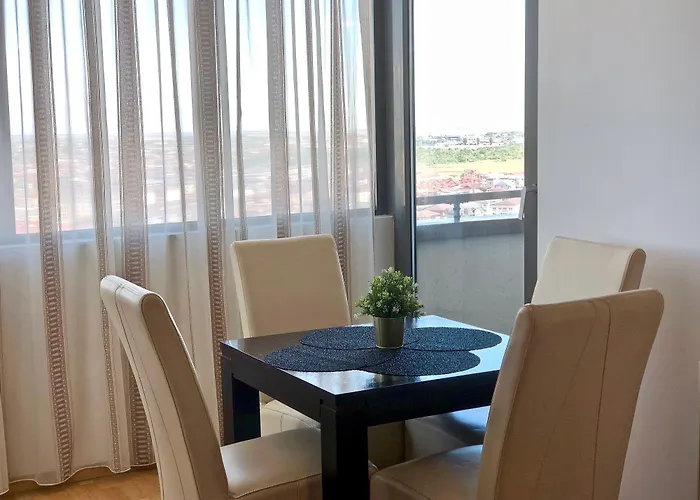 Апартаменти Monaco Grand By Citybookings Бухарест