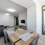 Daire Monaco Grand By Citybookings *