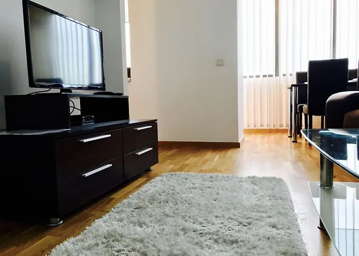 Monaco Grand By Citybookings Apartman *